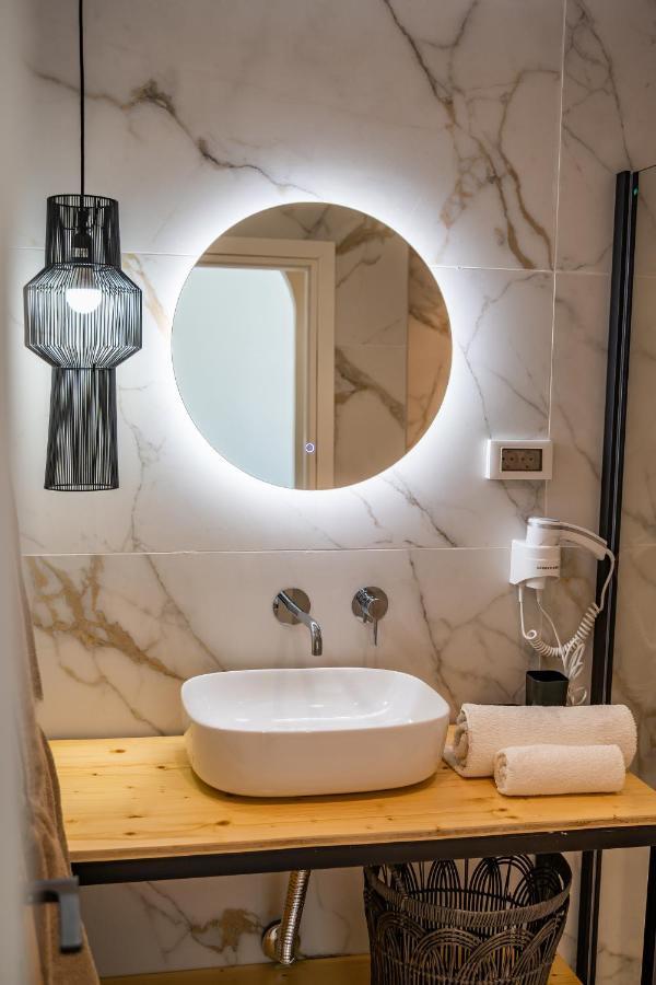 Euphoria Suites Lakki  Ngoại thất bức ảnh